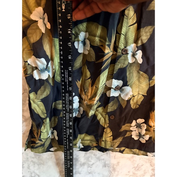 Tommy Bahama Large Silk Hawaiian Shirt Tropical Floral Short Sleeve Button Front - Picture 3 of 7